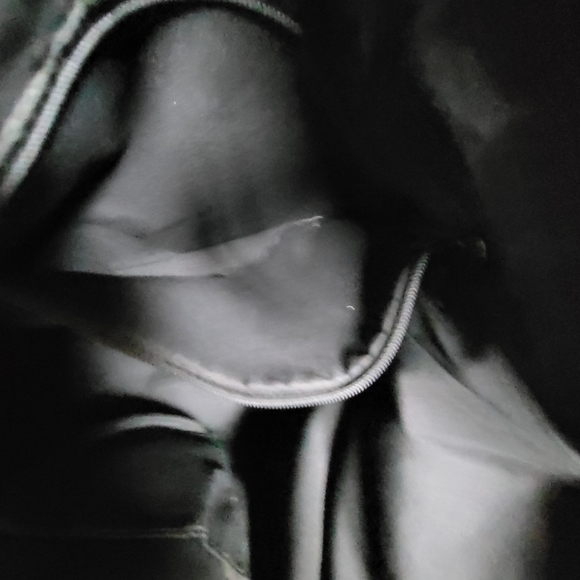 Gucci GG Supreme Abbey Small D Ring - Picture 14 of 16